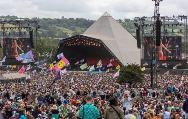 glastonbury 2025 line up 1392x884